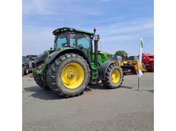 Trator JOHN DEERE 6210R: foto 3