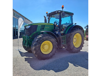 Trator JOHN DEERE 6210R