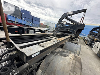 Semi-reboque transportador de contêineres/ Caixa móvel HAMMAR