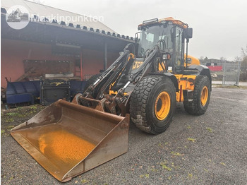 Pá carregadora de rodas JCB