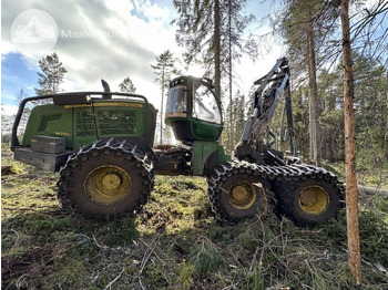 Harvester JOHN DEERE