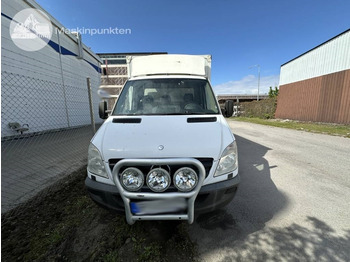 Carrinha de contentor Mercedes-Benz Sprinter 315 CDI: foto 2