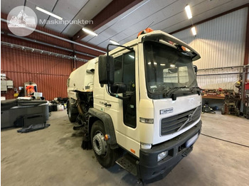 Caminhão de lixo Volvo FL 618: foto 3