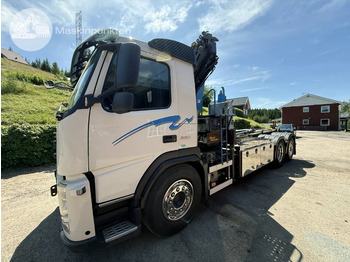 Camião grua VOLVO FM 330