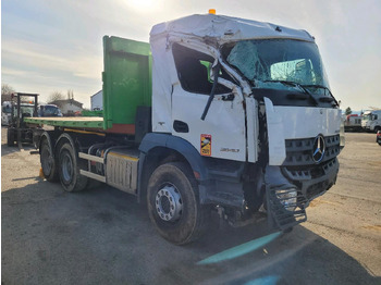 Camião de caixa aberta/ Plataforma MERCEDES-BENZ Arocs 2640