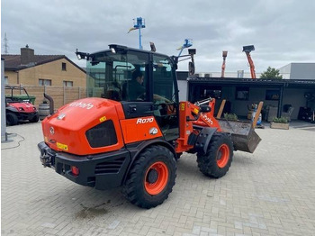 Pá carregadora de rodas KUBOTA R070