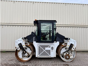 Compactador de asfalto CATERPILLAR