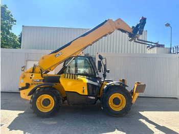 Empilhador telescópico JCB