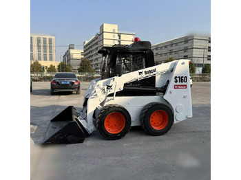 Mini pá carregadora BOBCAT S160
