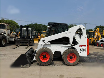 Mini pá carregadora BOBCAT S300