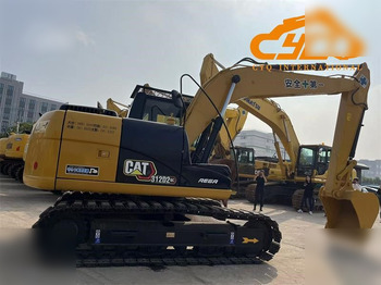 Escavadora de rastos CATERPILLAR 312D2 GC: foto 2