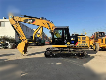 Escavadora de rastos CATERPILLAR 320D