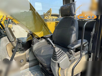 Escavadora de rastos CATERPILLAR 320D: foto 5