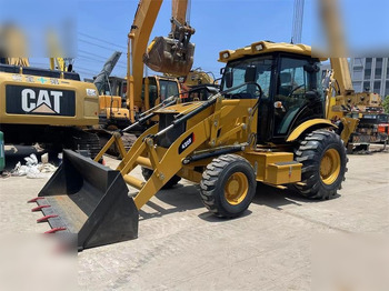 Retroescavadeira CATERPILLAR 420F