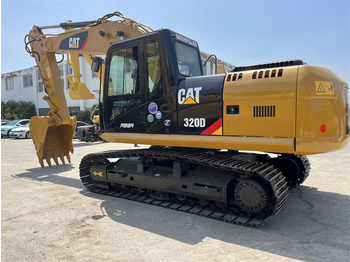 Escavadora de rastos CATERPILLAR 320D