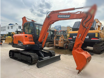 Escavadora de rastos DOOSAN DX60-9C
