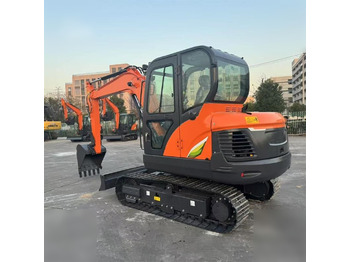 Escavadora de rastos DOOSAN DX60