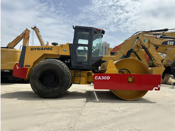 Compactador DYNAPAC