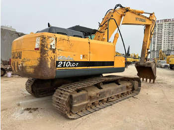 Escavadora de rastos HYUNDAI