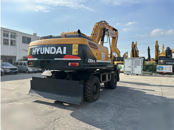 Escavadeira de rodas HYUNDAI ROBEX 210W-9: foto 3