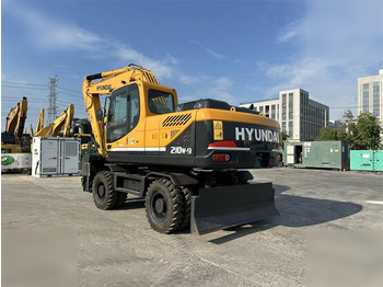 Escavadeira de rodas HYUNDAI ROBEX 210W-9: foto 2