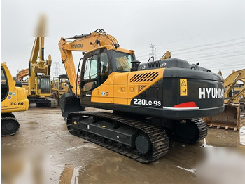 Escavadora de rastos HYUNDAI
