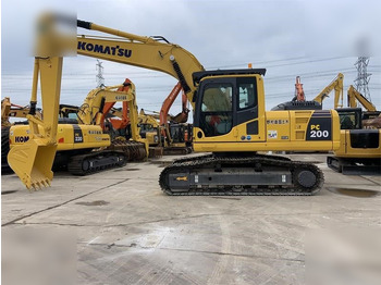 Escavadora de rastos KOMATSU PC200-8