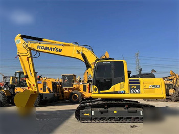 Escavadora de rastos KOMATSU PC200-8