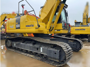Escavadora de rastos KOMATSU PC220-8: foto 5