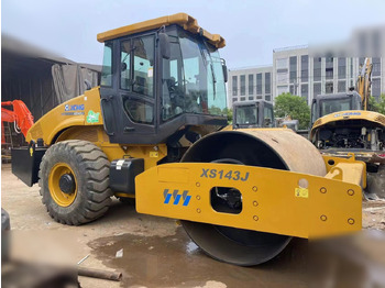 Rolo XCMG XS143J