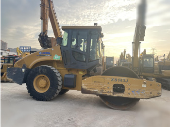 Rolo XCMG XS143J