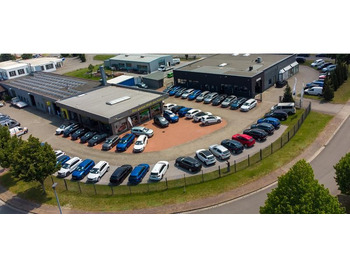 SUV Skoda Karoq Style 1,5TSI DSG*AHK-VORBER*NAVI*LED*R-KAM: foto 2 SUV Skoda Karoq Style 1,5TSI DSG*AHK-VORBER*NAVI*LED*R-KAM: foto 2