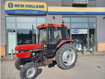 Trator CASE IH XL