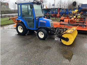 Trator municipal ISEKI