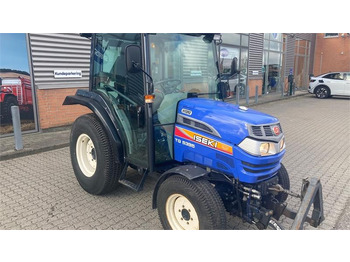 Trator municipal ISEKI