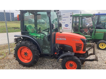 Trator municipal KUBOTA