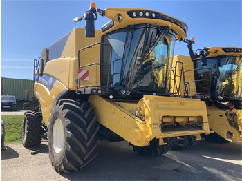 Ceifeira debulhadora NEW HOLLAND CX series