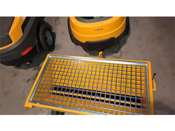 Espalhador de areia/ Sal para Veículo municipal/ Especial Stiga grusudlæggeer: foto 4 Espalhador de areia/ Sal para Veículo municipal/ Especial Stiga grusudlæggeer: foto 4