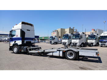 Camião transporte de veículos para transporte de máquinas pesadas RENAULT T 520: foto 3