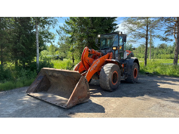 Pá carregadora de rodas HITACHI