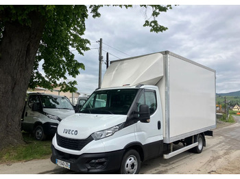 Carrinha de contentor IVECO Daily 35c16