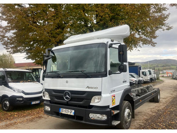Camião chassi MERCEDES-BENZ Atego 1218