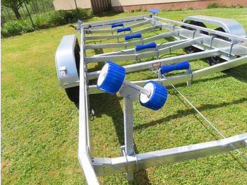 Reboque para barco Böckmann TPV, PKW Anhänger, Bootstrailer, 3,5 to. Winde, 100 km/h: foto 5 Reboque para barco Böckmann TPV, PKW Anhänger, Bootstrailer, 3,5 to. Winde, 100 km/h: foto 5