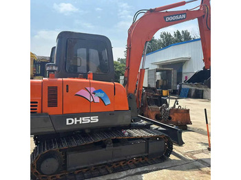 Escavadeira DOOSAN DH55