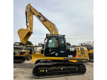 Escavadora de rastos CATERPILLAR 320D2