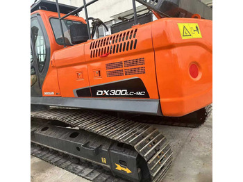 Escavadora de rastos DOOSAN DX300