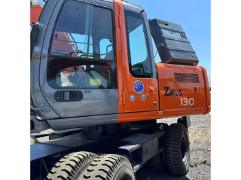 Escavadeira HITACHI ZX130W