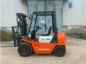 Empilhador a diesel HELI CBD20: foto 3