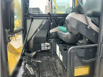 Mini escavadeira KOMATSU PC56-7: foto 2