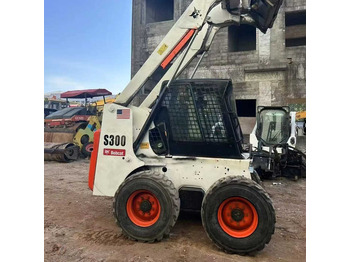 Mini pá carregadora BOBCAT S300